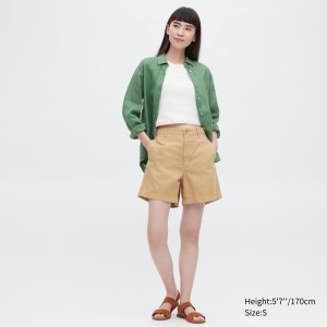 Women's Uniqlo Chino Shorts Beige | RELJ-47123